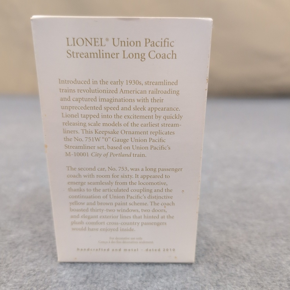 Hallmark Keepsake Lionel Union Pacific Streamliner Long Coach Ornament 2010 - Picture 2 of 3
